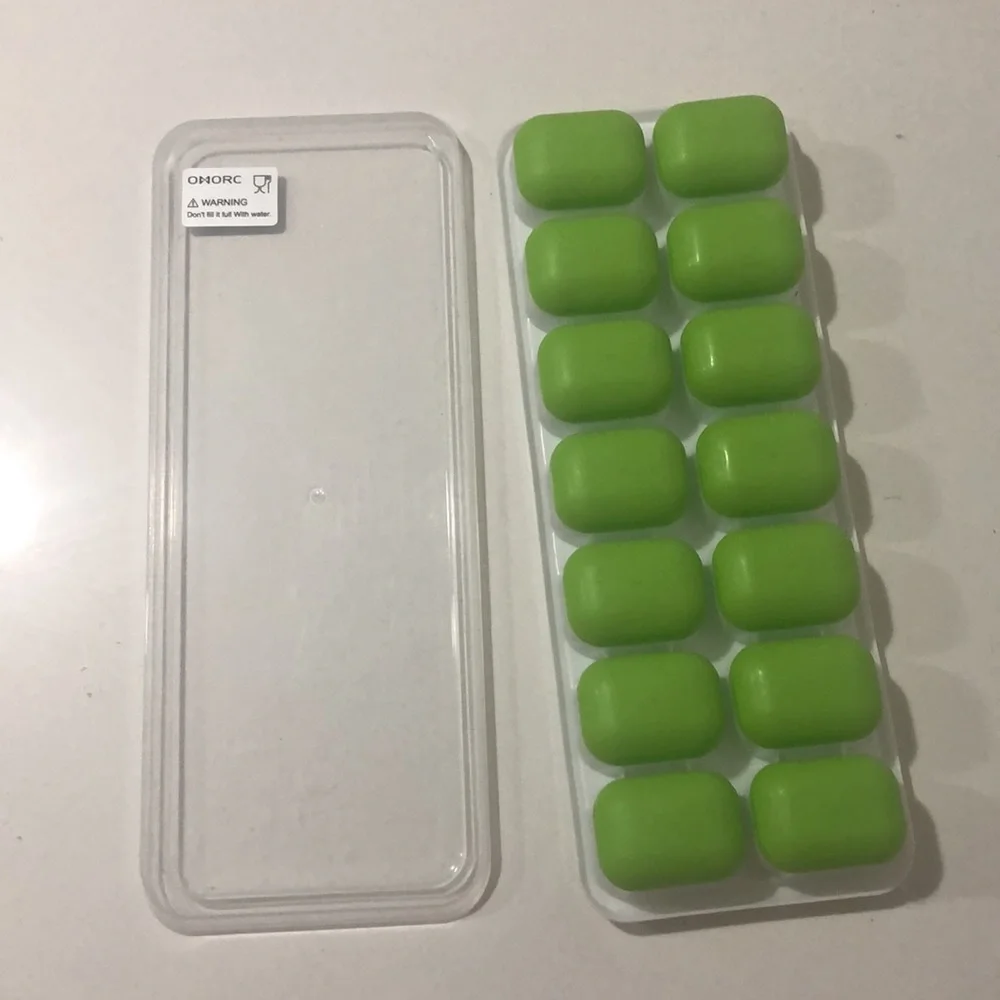 SILICONE ICE TRAY FOR EASY USE - Multiple Ice Cubes